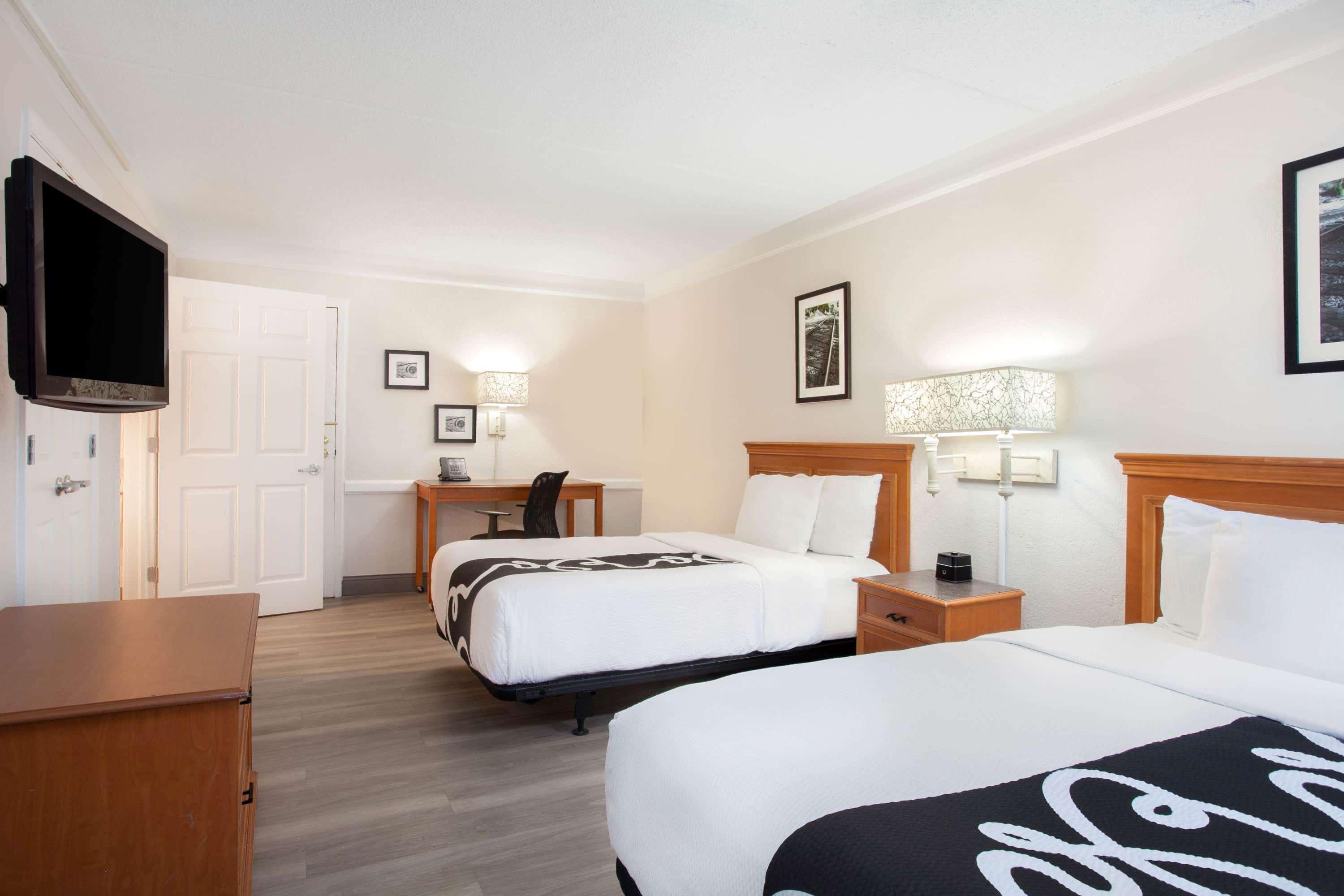 Baymont By Wyndham Fort Myers Central Εξωτερικό φωτογραφία
