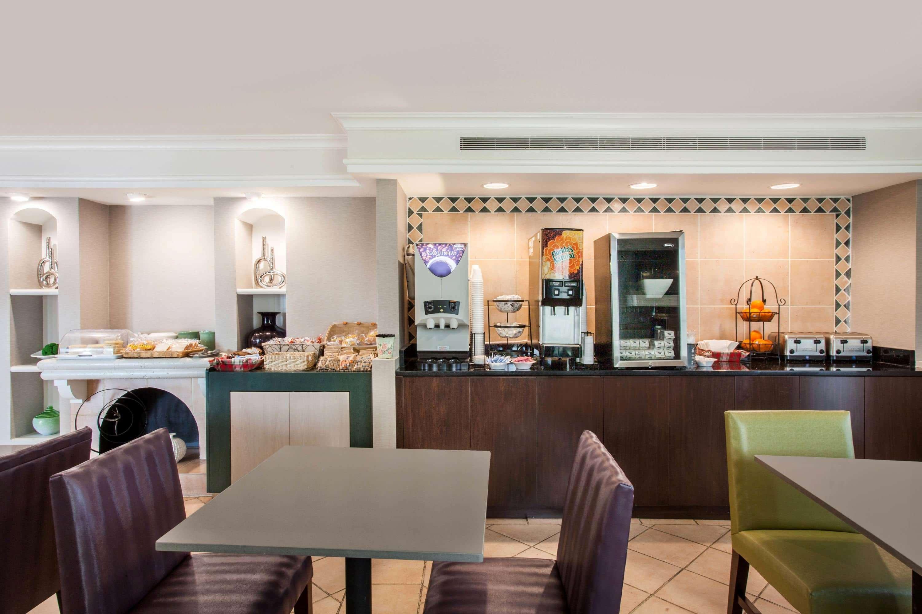 Baymont By Wyndham Fort Myers Central Εξωτερικό φωτογραφία