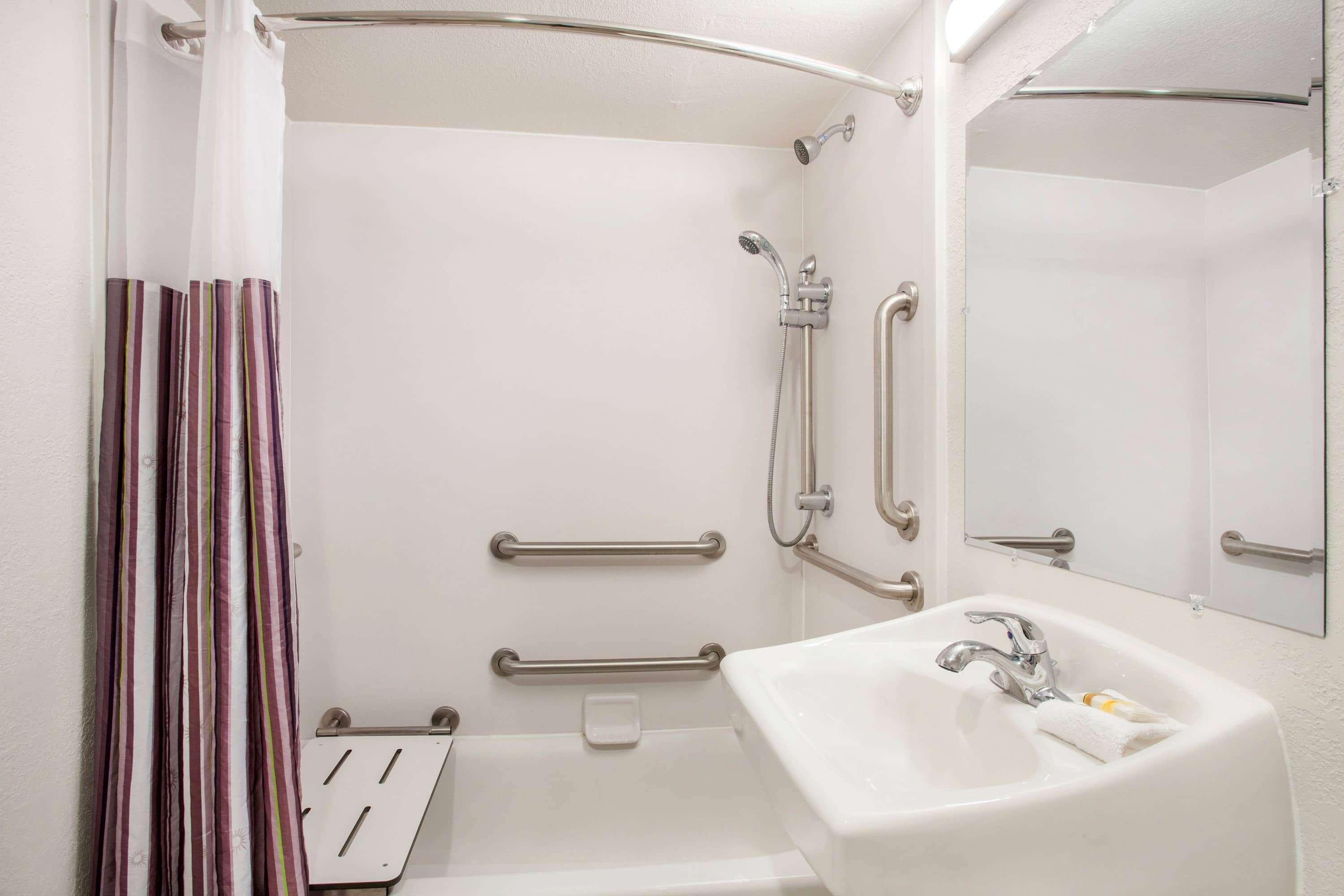 Baymont By Wyndham Fort Myers Central Εξωτερικό φωτογραφία