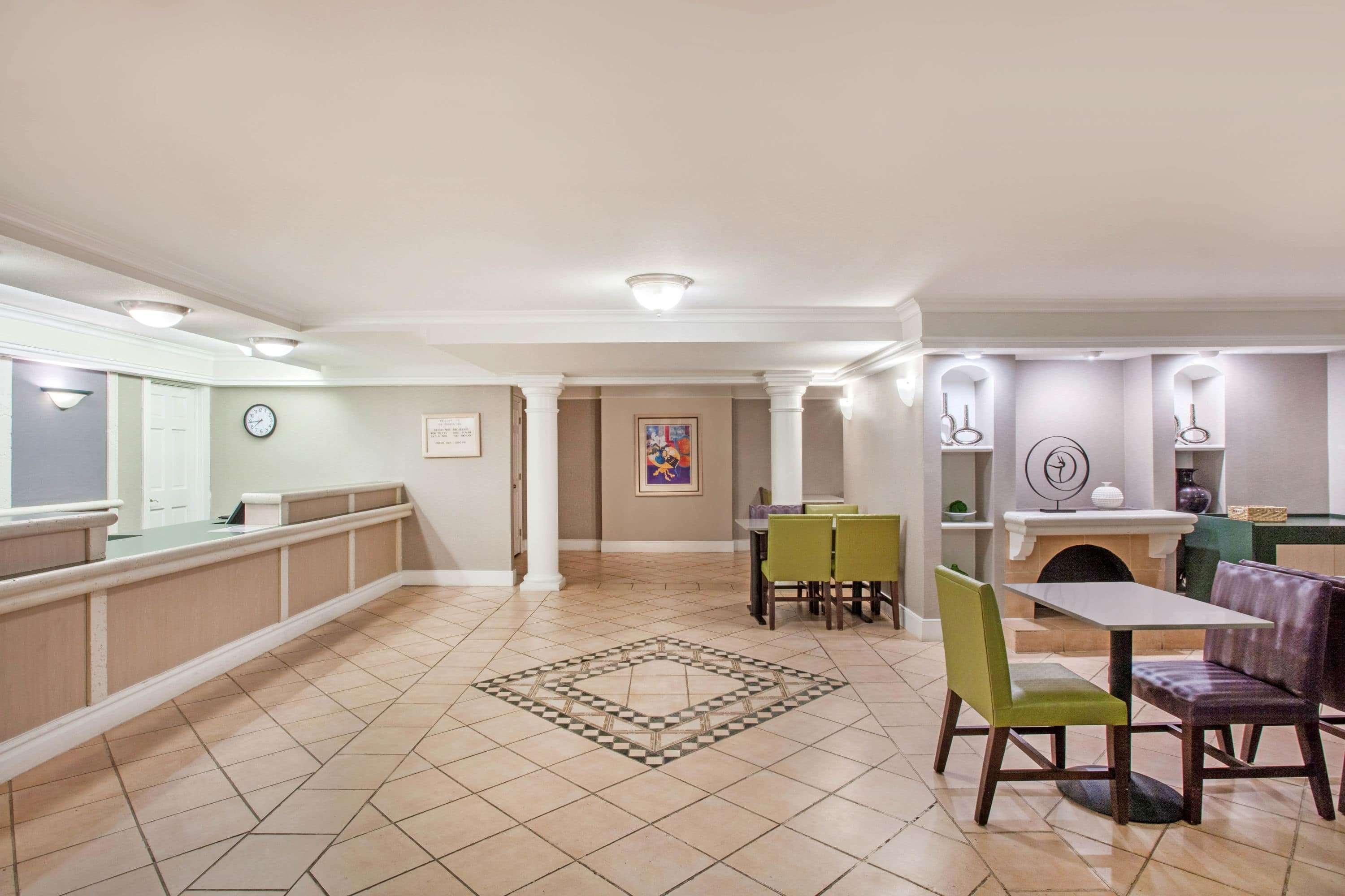 Baymont By Wyndham Fort Myers Central Εξωτερικό φωτογραφία