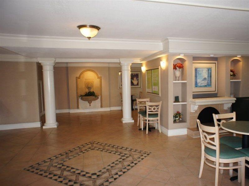 Baymont By Wyndham Fort Myers Central Εξωτερικό φωτογραφία