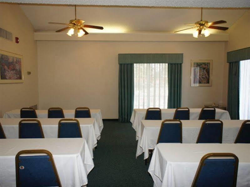 Baymont By Wyndham Fort Myers Central Εξωτερικό φωτογραφία